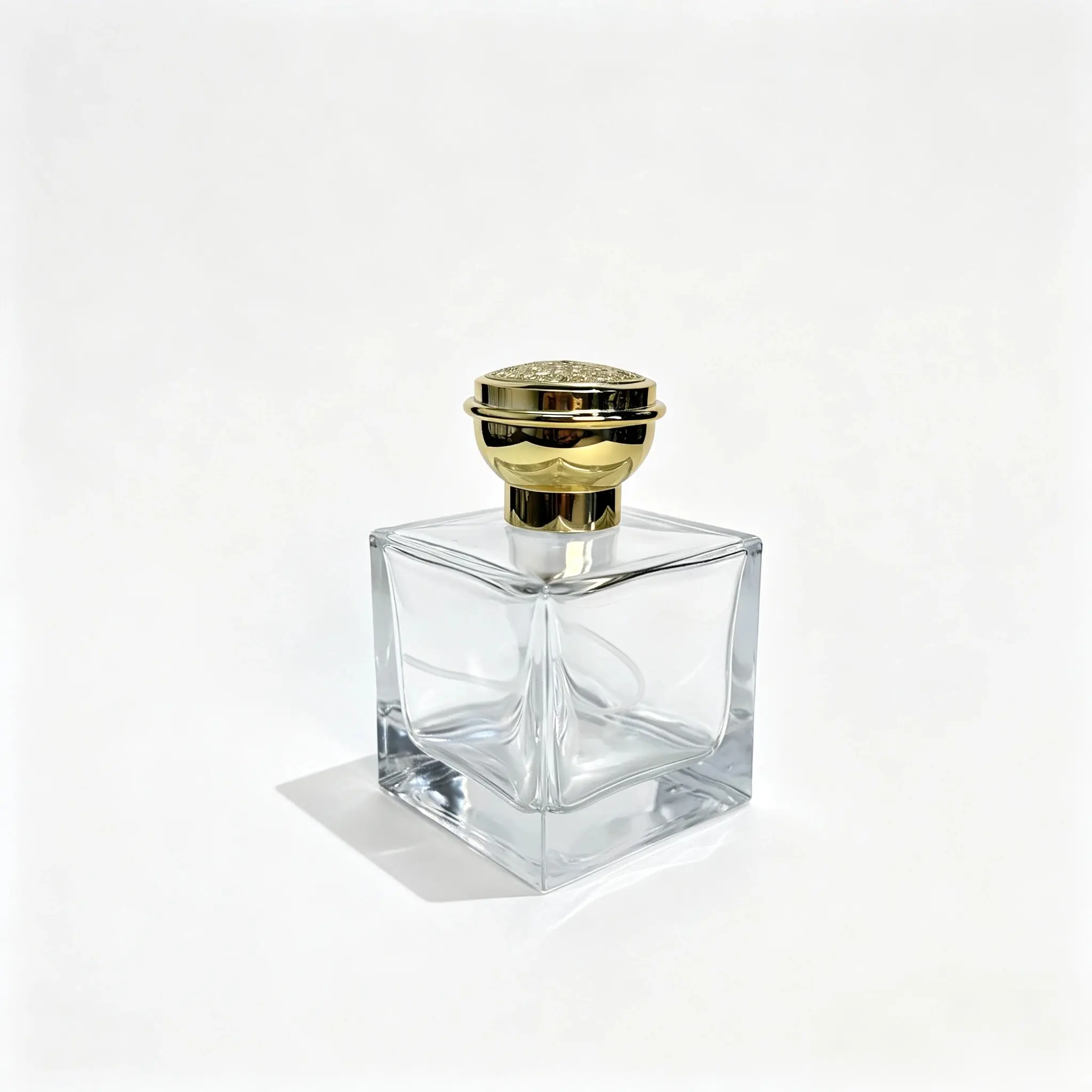 100ml Square Heavy Base Perfume Bottle Side View 100ml square heavy base perfume bottle shown from the side to display its square body and thick-base profile