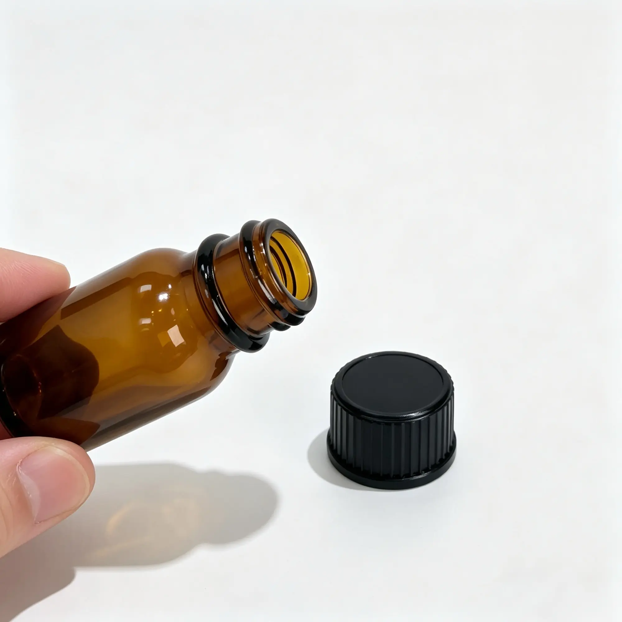15ml Euro Dropper Essential Oil Bottle Screw Neck Threaded neck detail of the 15ml Euro dropper essential oil bottle without the closure installed